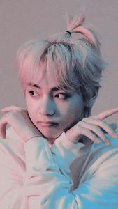 BTS V - Artsy Portrait Wallpaper