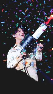 BTS V Confetti Canon bts v wallpaper