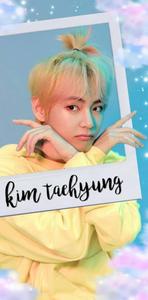 BTS V with a bright, positive smile bts v wallpaper