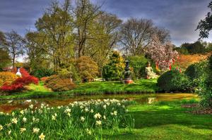 Buddha Sitting in Garden Meditation buddha wallpaper