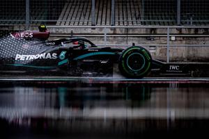 Mercedes AMG Petronas F1 Racing Car on Track f1 wallpaper