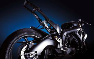  Caption: Power in Speed - The Majestic Kawasaki H2R Wallpaper
