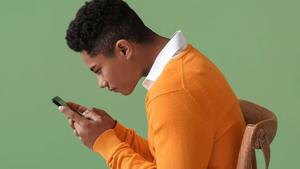 Ultimate 4K Image Displaying A Boy's Attitude Using Phone 4k boys attitude wallpaper