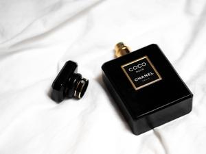 Chanel Perfume Bottle Black Aesthetic black aesthetic wallpaper
