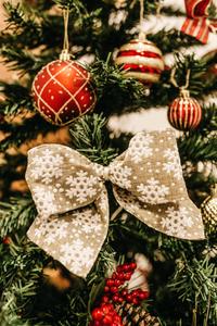 Christmas Tree Decor 8K Phone 8k phone wallpaper