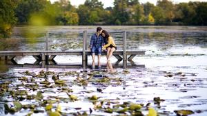 Couple Romantic Love By The Lake romantic love wallpaper