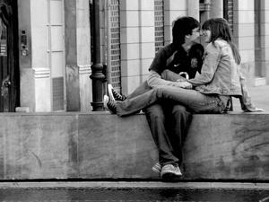 Couple Romantic Love In The City romantic love wallpaper
