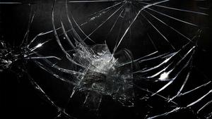 Cracked Screen pictures cracked screen wallpaper