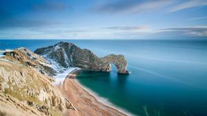 Crisp Vibrancy of Nature 1080p wallpaper