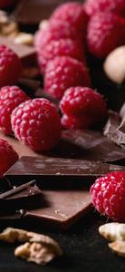 Dark Chocolate Berries iPhone 13 Pro iphone 13 pro wallpaper