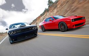 dodge challenger vs dodge challenger srt dodge challenger 4k wallpaper