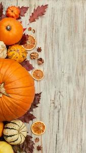 Embrace the colors of Fall with this beautiful aesthetic fall aesthetic wallpaper