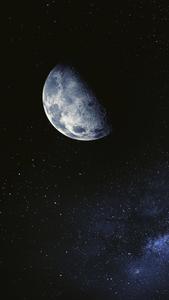 Enigmatic Half Moon Shining in the Dark Sky - 4K Ultra HD Wallpaper for Phones 4k ultra hd dark phone wallpaper