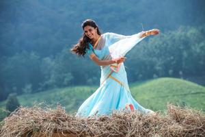 Enjoying the Bollywood Dream! bollywood wallpaper
