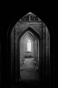 Enter the Hallway in Black Screen black screen wallpaper