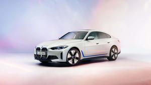 Experience the Adrenaline Rush in a BMW 4k bmw wallpaper