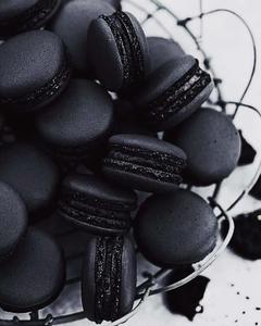 Feeling the vibrancy of Black. black wallpaper