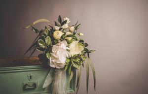 Fresh Vintage Flower Bouquet flower wallpaper