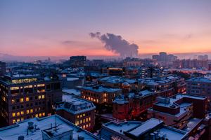 Golden hour in the city aesthetic wallpaper