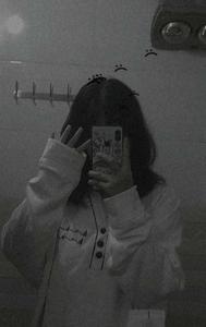 Grayscale Mirror Selfie For PFP Aesthetic pfp aesthetic wallpaper