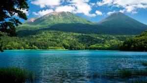 Green Mountains Blue Lake Nature nature wallpaper