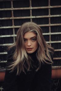 Grunge Girl Portrait girl wallpaper