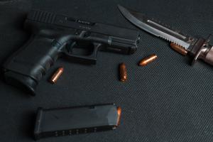 Gun And Knife gun wallpaper