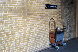 Harry Potter Platform Nine and Three Quarters harry potter wallpaper