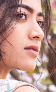 Heroine Rashmika Mandanna Closeup heroine wallpaper