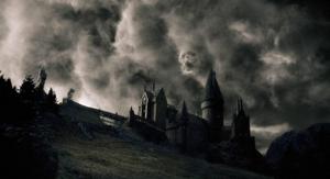 Hogwarts Castle in the Moonlight harry potter wallpaper