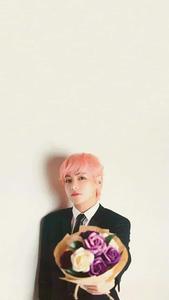Image Kim Taehyung, A.K.A. V of K-Pop group BTS bts v wallpaper