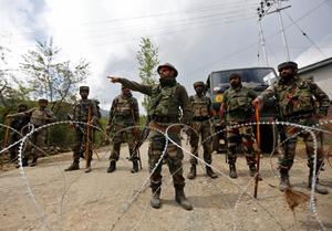 Indian Army Behind The Wires indian army wallpaper