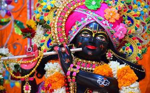 ISKCON Figure Of Krishna In Pink Turban iskcon wallpaper