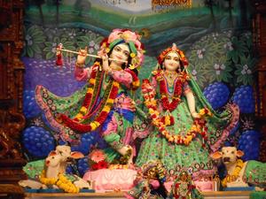 ISKCON Statue Of Krishna And Radha iskcon wallpaper