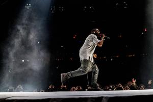 Kanye West Pacing On Stage kanye west wallpaper