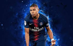 Kylian Mbappe Hunch Playing Pose kylian mbappe wallpaper