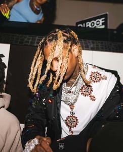 Lil Durk Performing at a Concert lil durk wallpaper