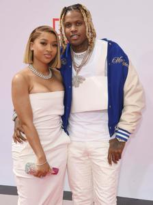 Lil Durk posing with a confident smile lil durk wallpaper
