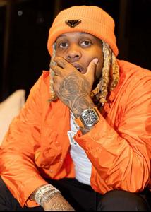 Lil Durk posing with style lil durk wallpaper