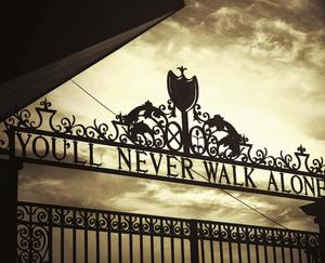 liverpool's gate with the words'you'll never walk alone' liverpool wallpaper