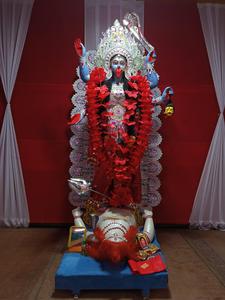 Maa Kali Shiva Big Statue In Room maa kali wallpaper