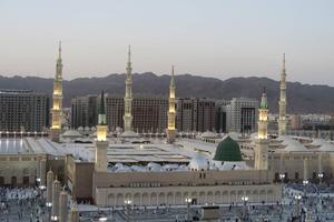 Madina Sharif With Mountains madina sharif wallpaper