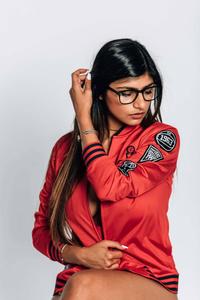 Mia Khalifa Fierce In Red mia khalifa wallpaper