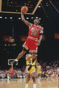 Michael Jordan - Master of the Slam Dunk michael jordan wallpaper