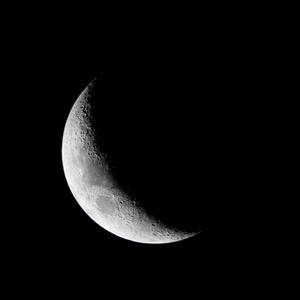 Moon Aesthetic Waning Crescent moon aesthetic wallpaper