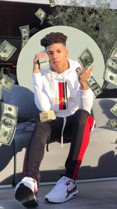 Nle Choppa Showing Off His “Money Stash” nle choppa wallpaper