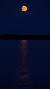 Orange Full Moon iPhone Dark iphone dark wallpaper
