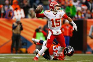 Patrick Mahomes intimidated an opposing player patrick mahomes wallpaper