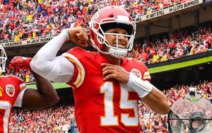 Patrick Mahomes showing his exceptional skills on the field patrick mahomes wallpaper