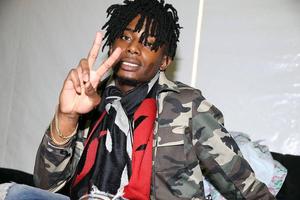 Peace Sign Playboi Carti PFP playboi carti pfp wallpaper